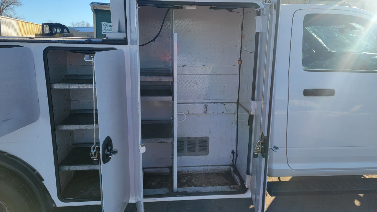 RAM 5500 Chassis Cab Tradesman 4x2 Reg Cab 84" CA 168.5" WB 2019