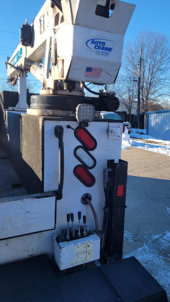 RAM 5500 Chassis Cab Tradesman 4x2 Reg Cab 84" CA 168.5" WB 2019