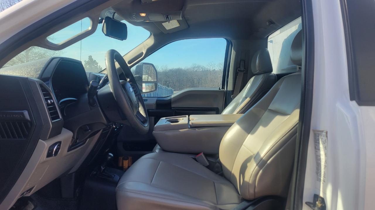 Ford F-550 Super Duty Chassis  2017