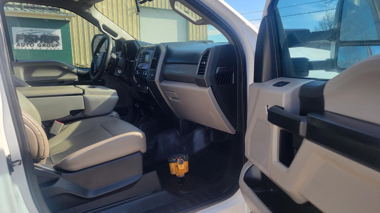 Ford F-550 Super Duty Chassis  2017