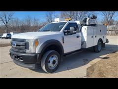 2017 Ford F-550 Super Duty Chassis 