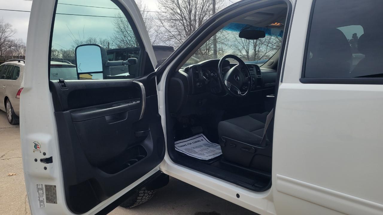 GMC Sierra 2500HD SLE Crew Cab 4WD 2012