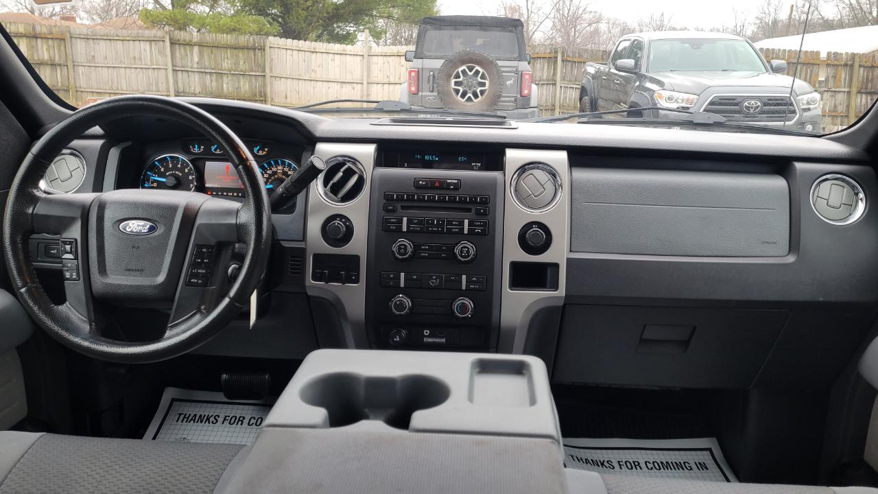 Ford F-150 XLT SuperCrew 4WD 2011