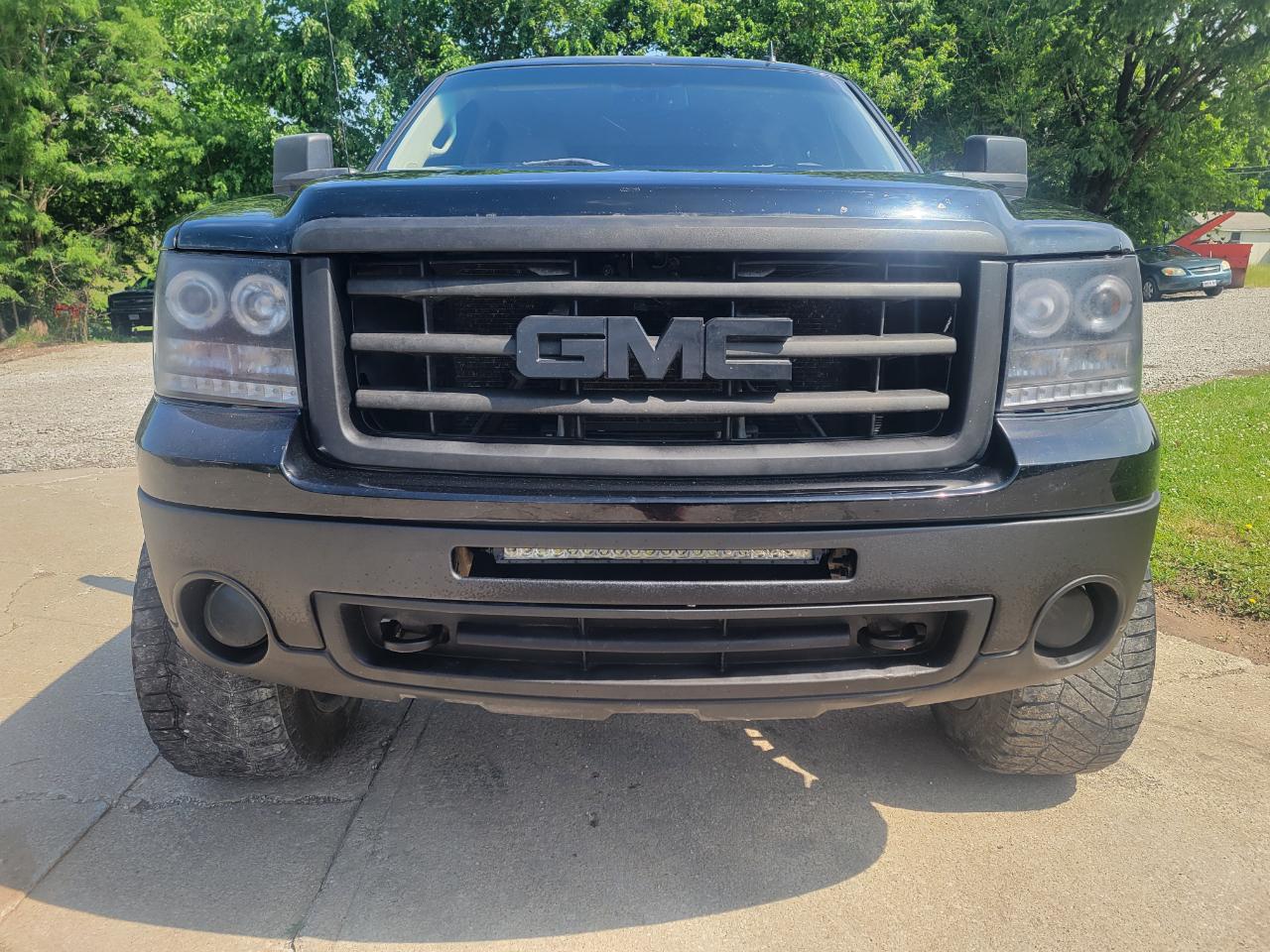 GMC Sierra 1500 SLT Crew Cab 4WD 2013