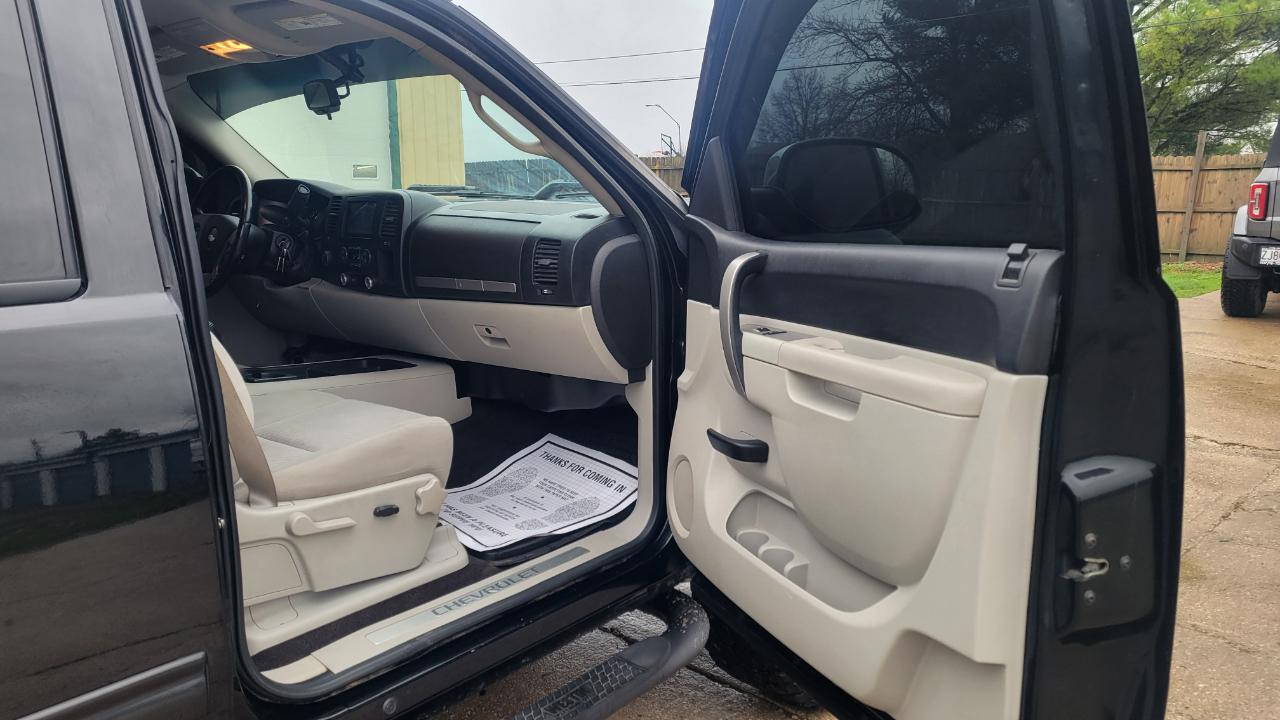 Chevrolet Silverado 1500 LT Crew Cab 4WD 2010