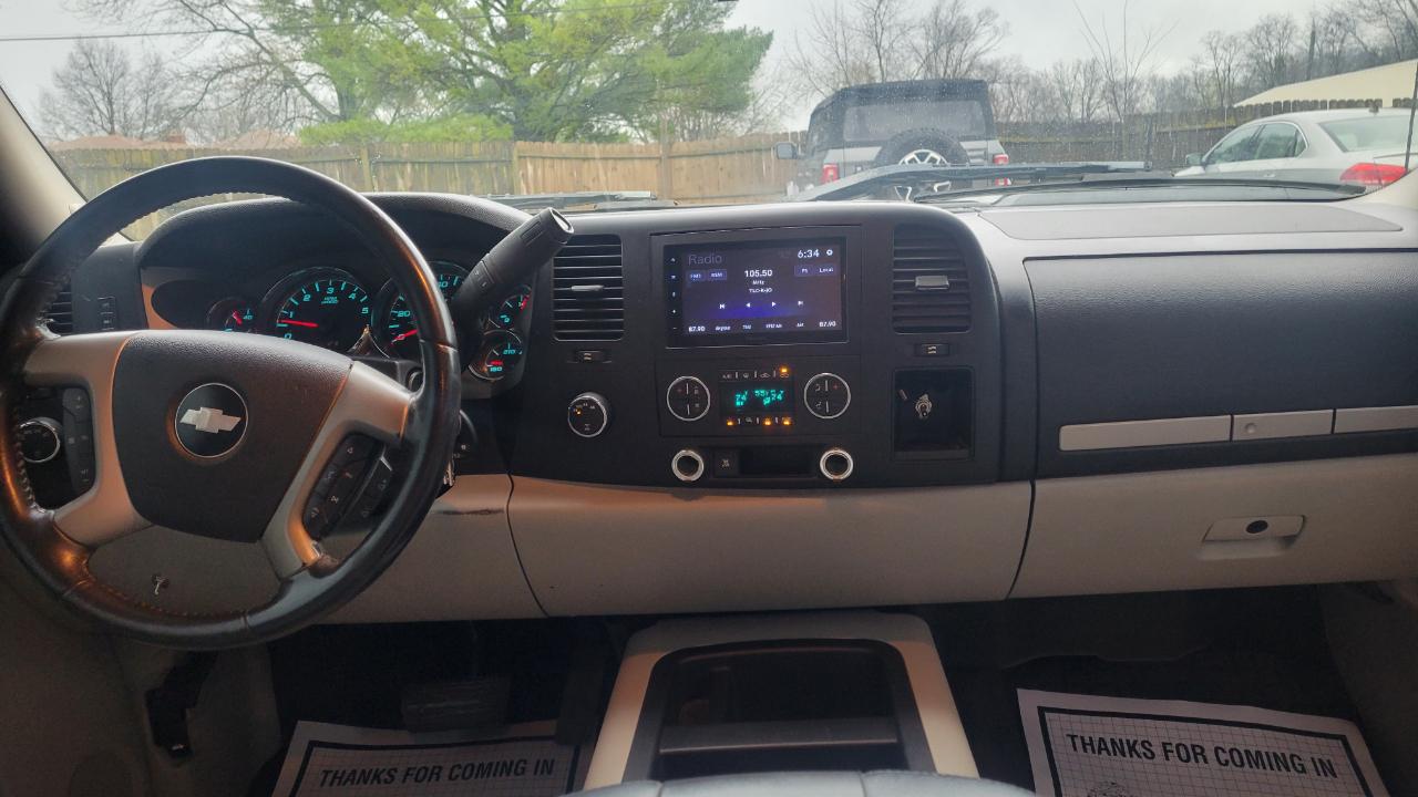 Chevrolet Silverado 1500 LT Crew Cab 4WD 2010