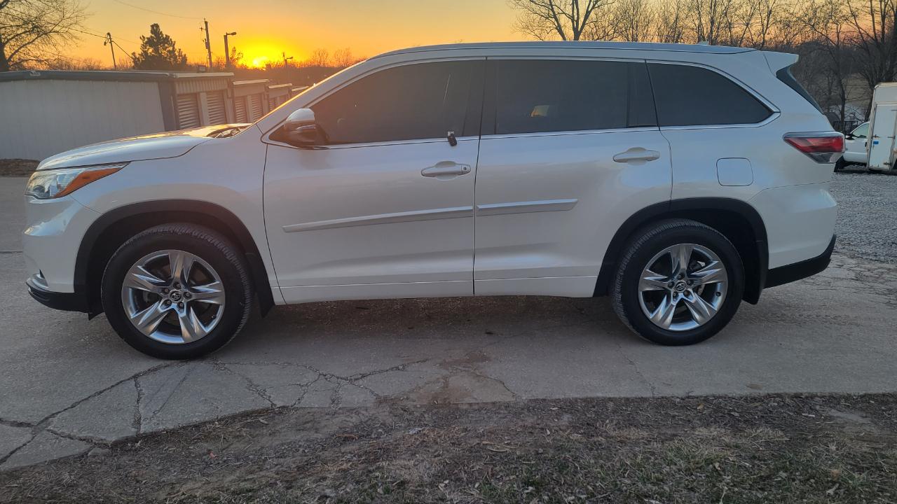 Toyota Highlander Limited AWD 2016