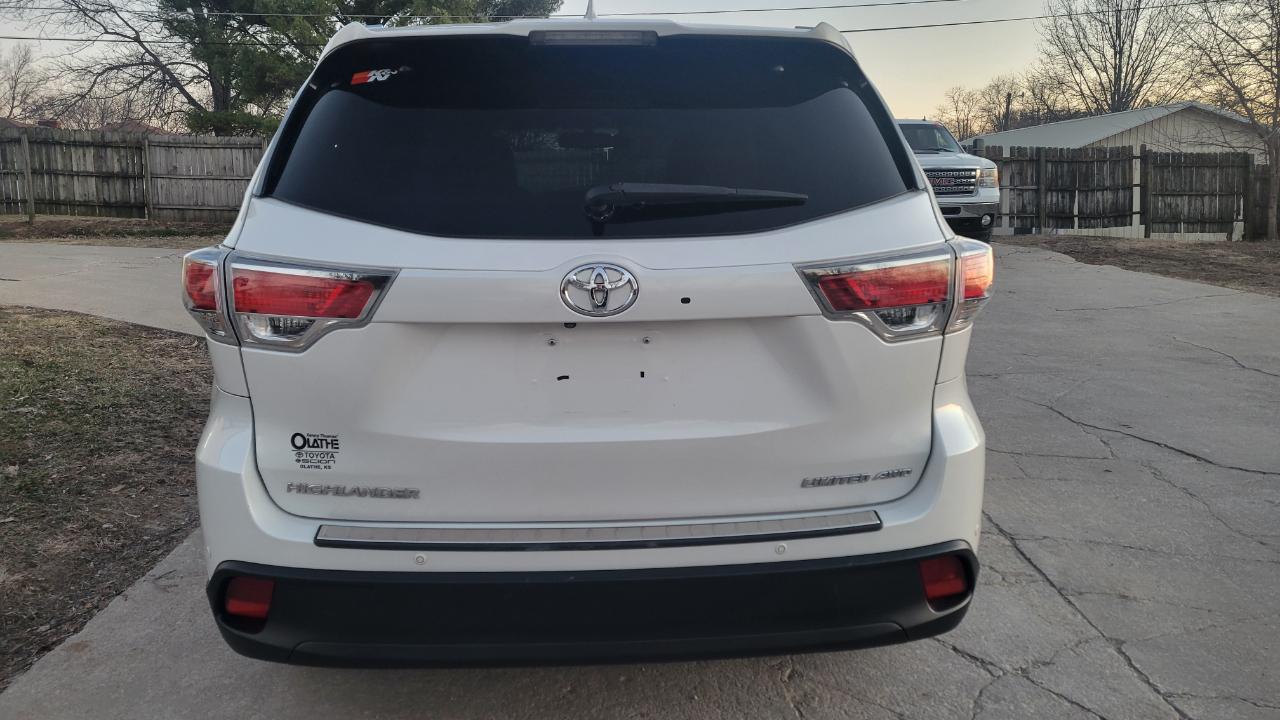 Toyota Highlander Limited AWD 2016