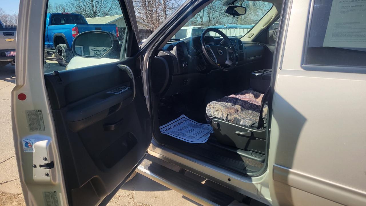 Chevrolet Silverado 3500HD LT Crew Cab 4WD 2009