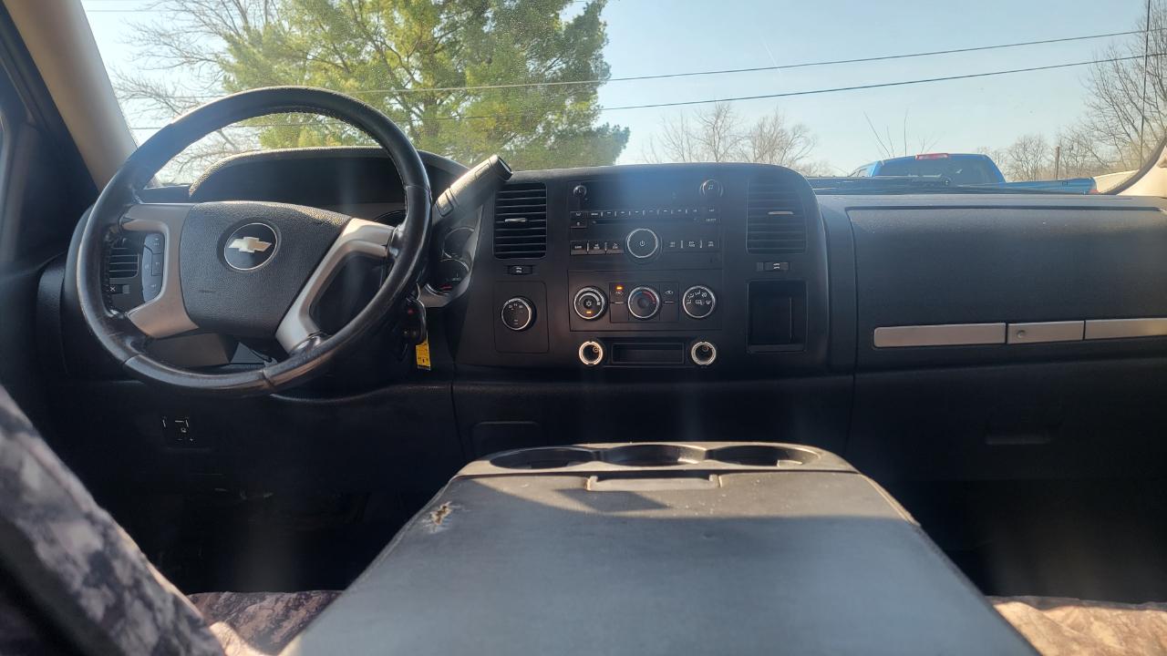 Chevrolet Silverado 3500HD LT Crew Cab 4WD 2009