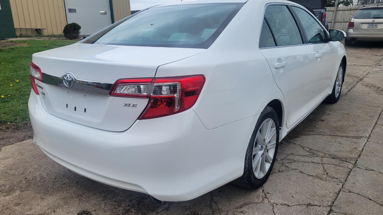 Toyota Camry XLE 2012