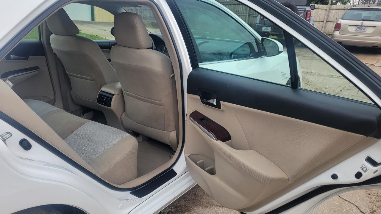 Toyota Camry XLE 2012