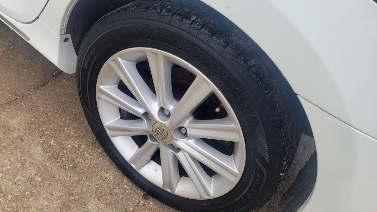 Toyota Camry XLE 2012
