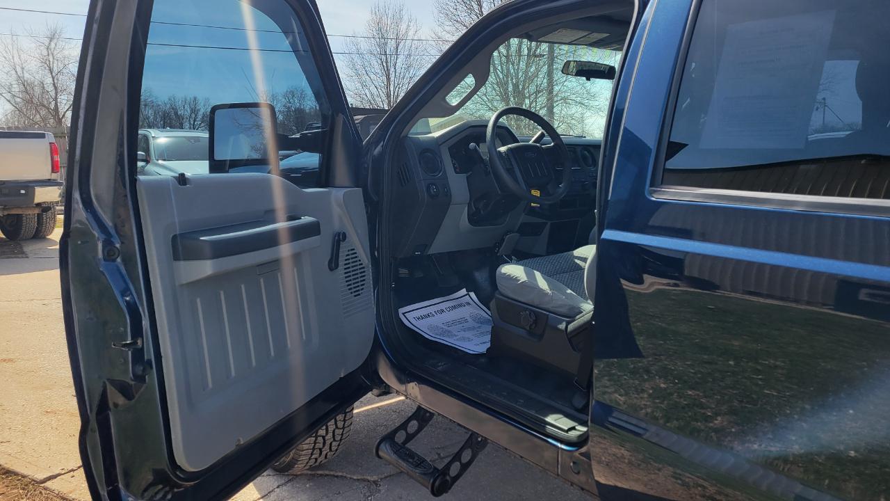 Ford F-250 SD XL Crew Cab 4WD 2016