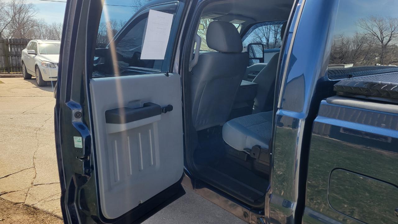 Ford F-250 SD XL Crew Cab 4WD 2016