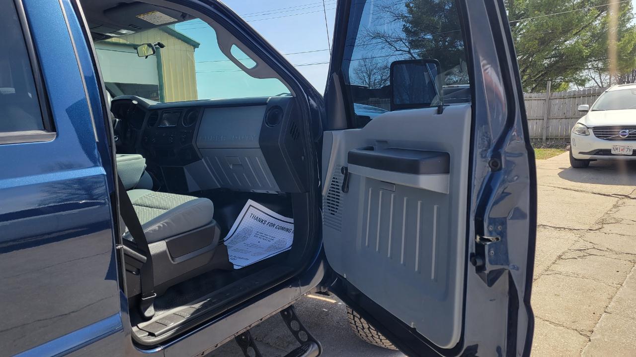 Ford F-250 SD XL Crew Cab 4WD 2016