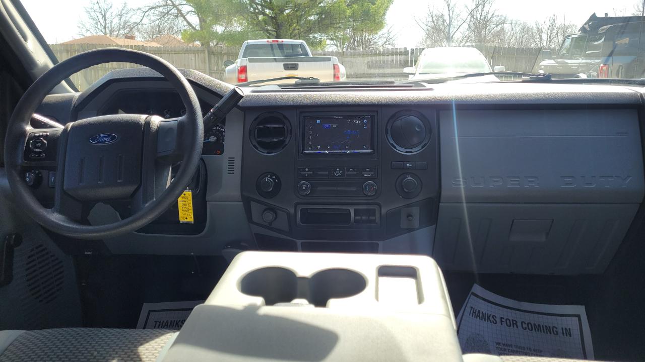 Ford F-250 SD XL Crew Cab 4WD 2016