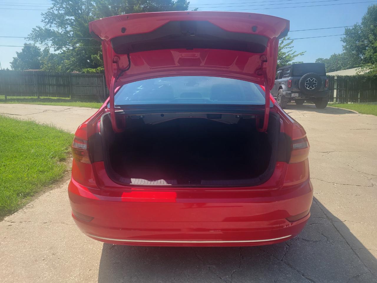 Volkswagen Jetta SEL 4D Sedan 2019