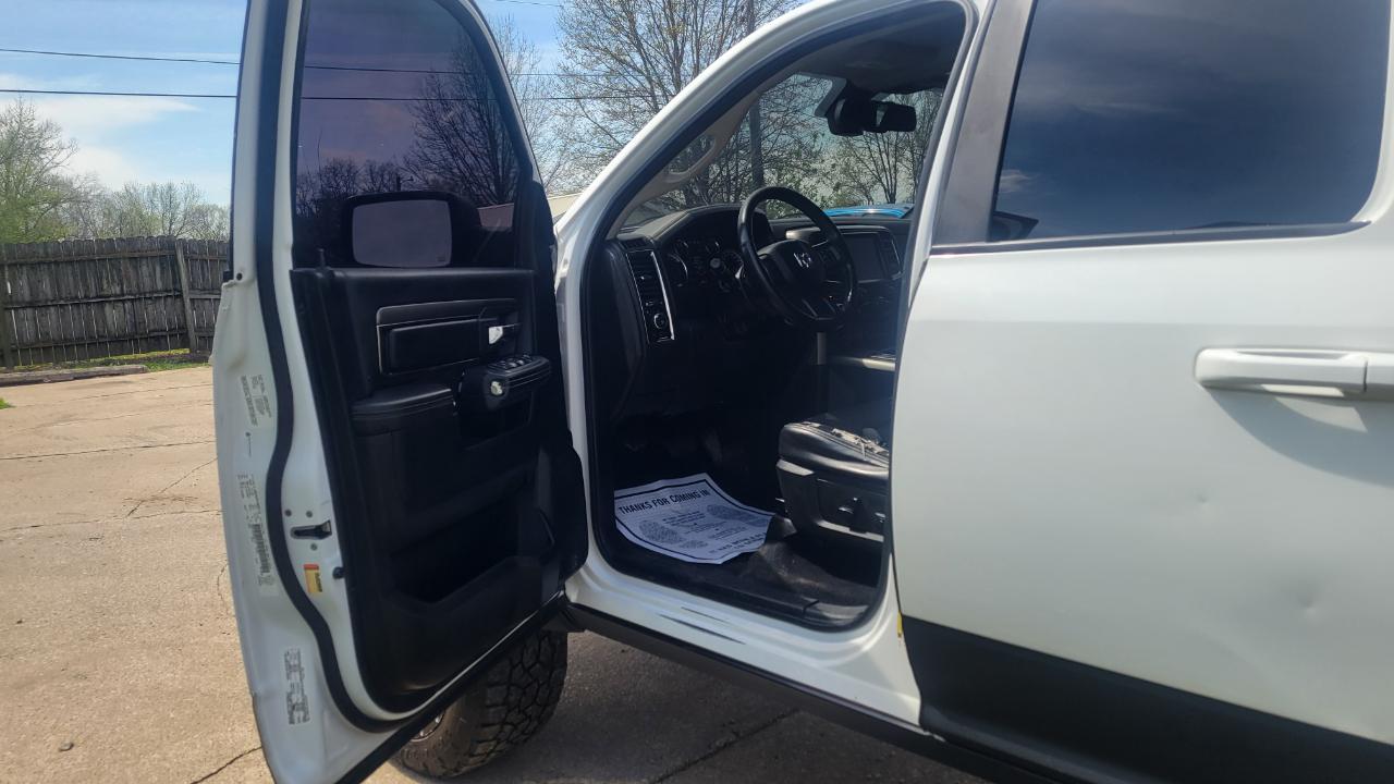 RAM 1500 Sport Crew Cab 4WD 2014