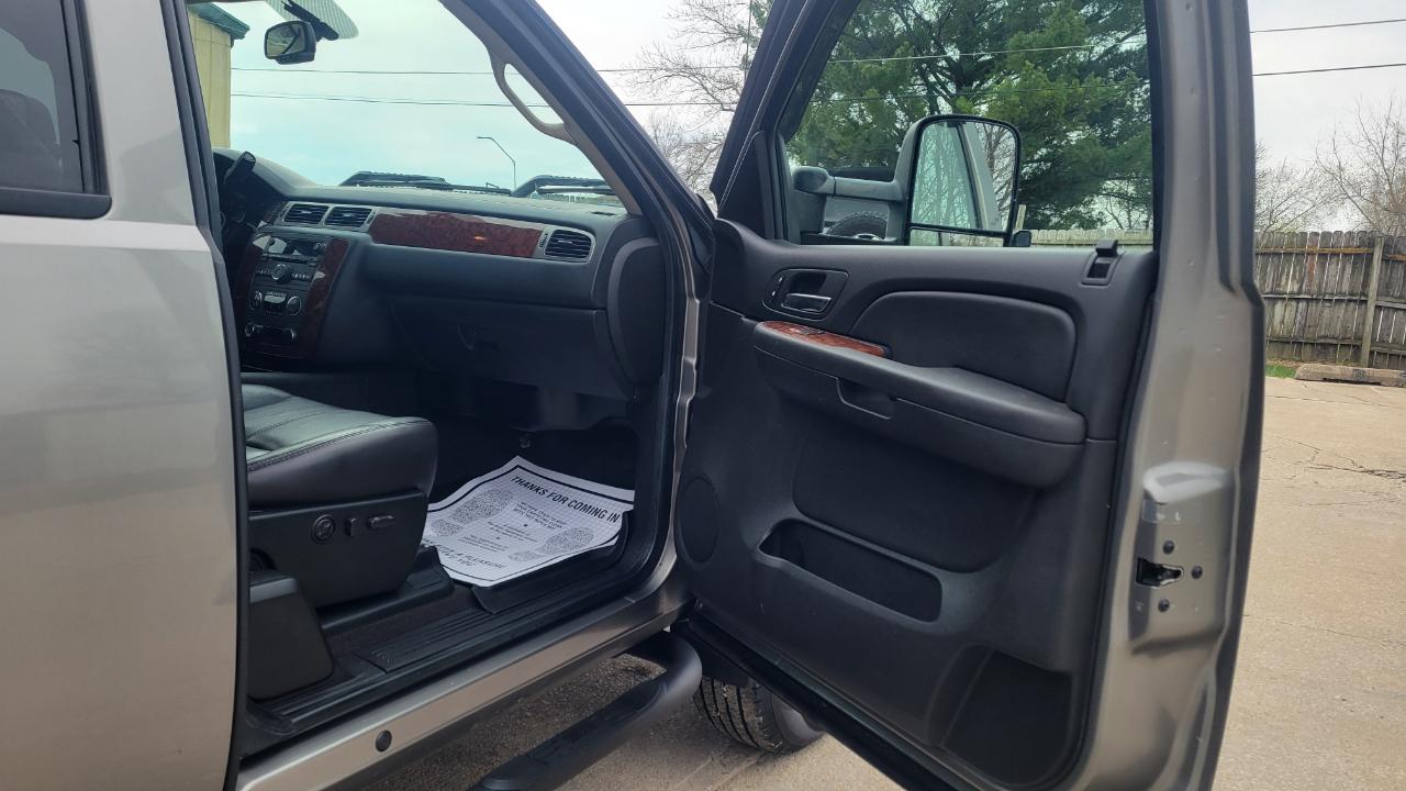 Chevrolet Silverado 2500HD LTZ Crew Cab 4WD 2007