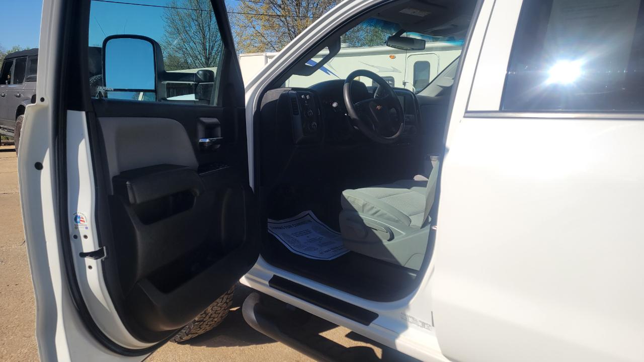 Chevrolet Silverado 3500HD Work Truck Crew Cab 4WD 2016