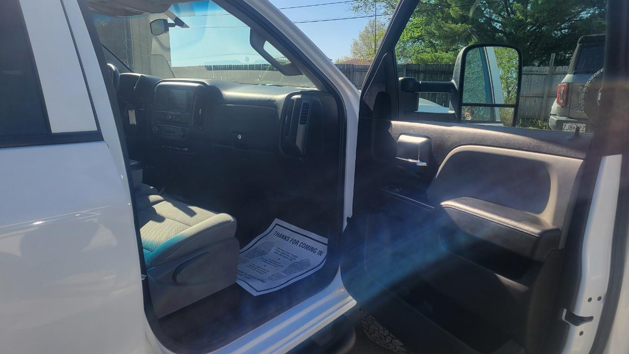 Chevrolet Silverado 3500HD Work Truck Crew Cab 4WD 2016