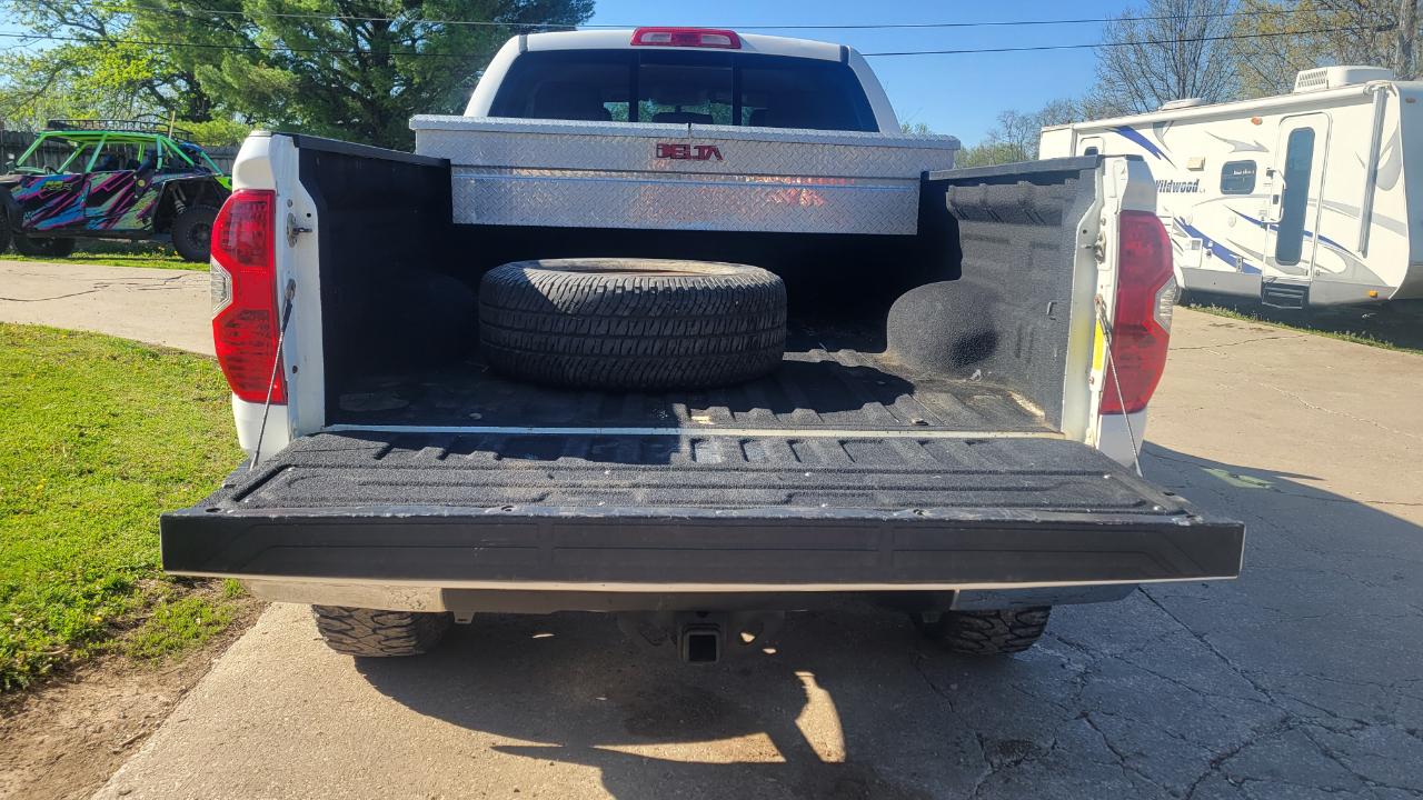 Toyota Tundra Limited Double Cab 4WD 2015