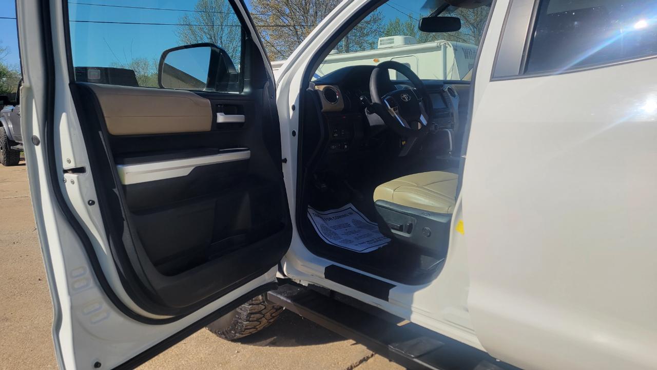 Toyota Tundra Limited Double Cab 4WD 2015