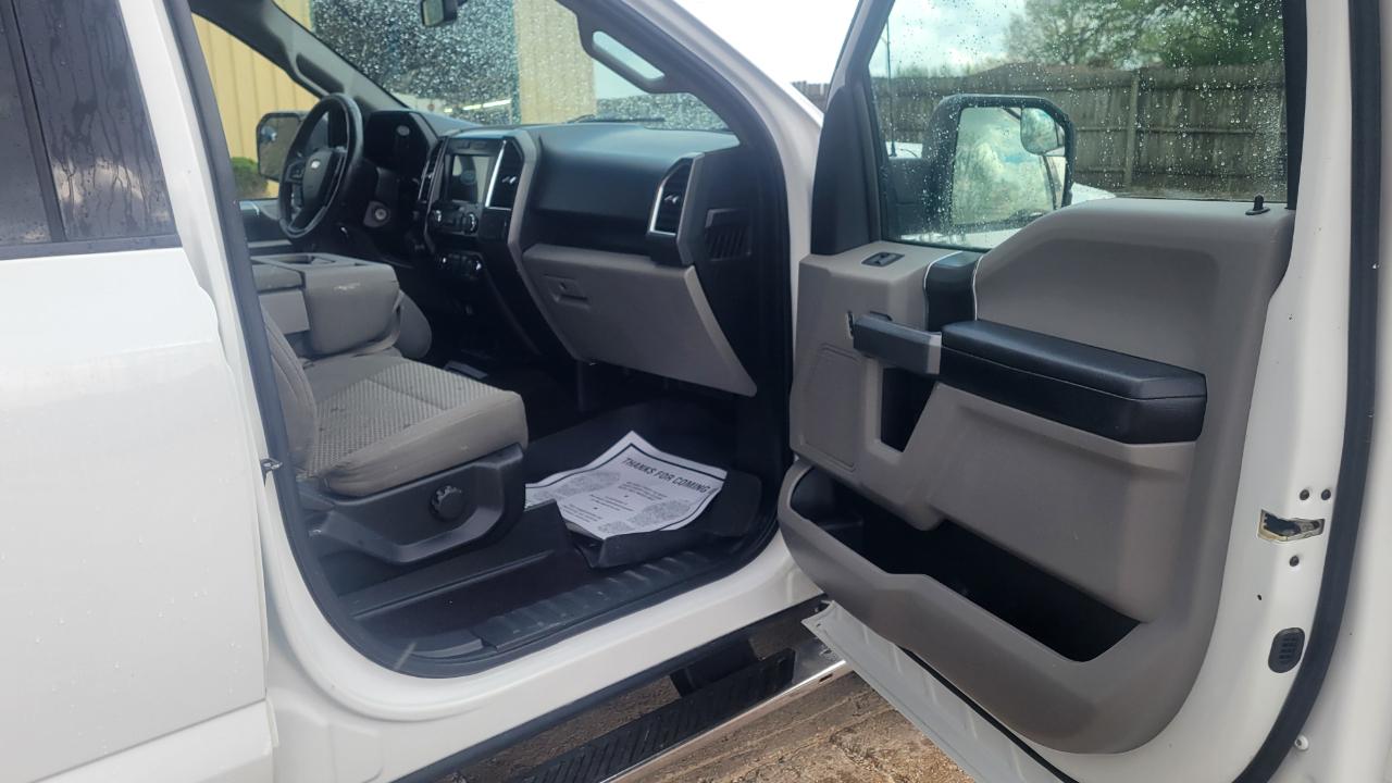 Ford F-150 XLT SuperCrew 4WD 2016