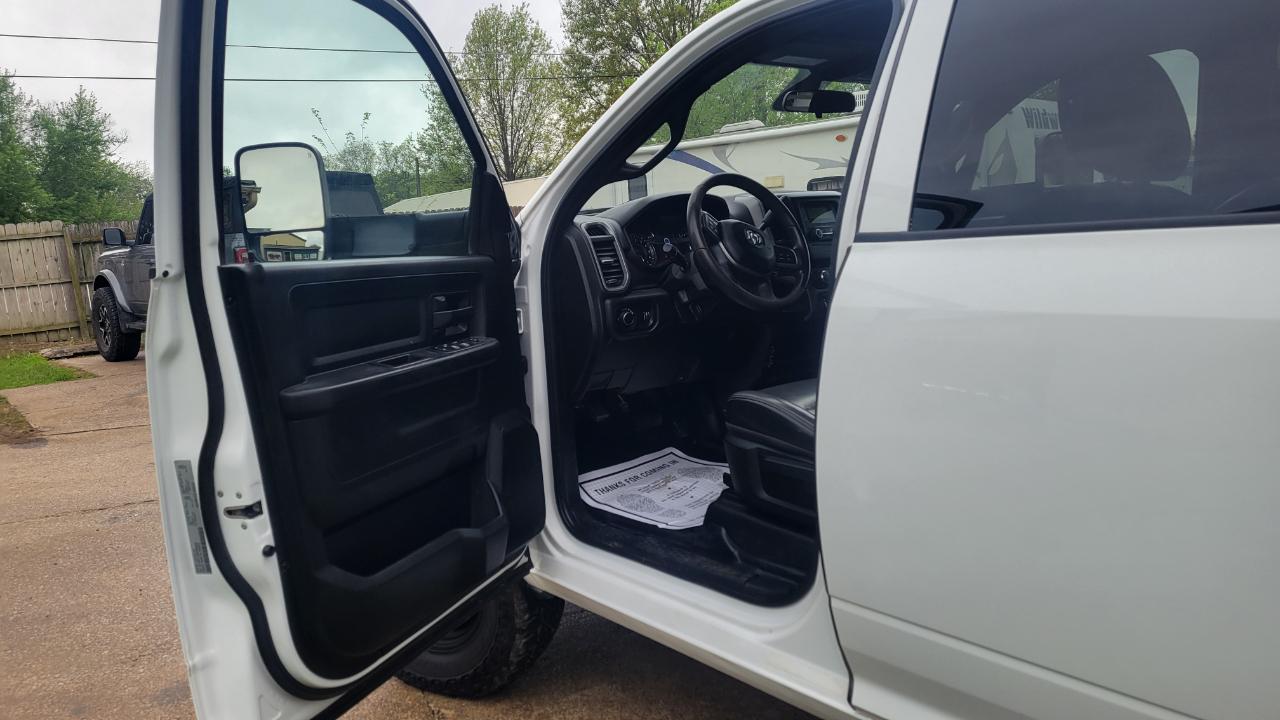 RAM 3500 Cab/Chassis Tradesman Crew Cab 4WD 172.4 2021