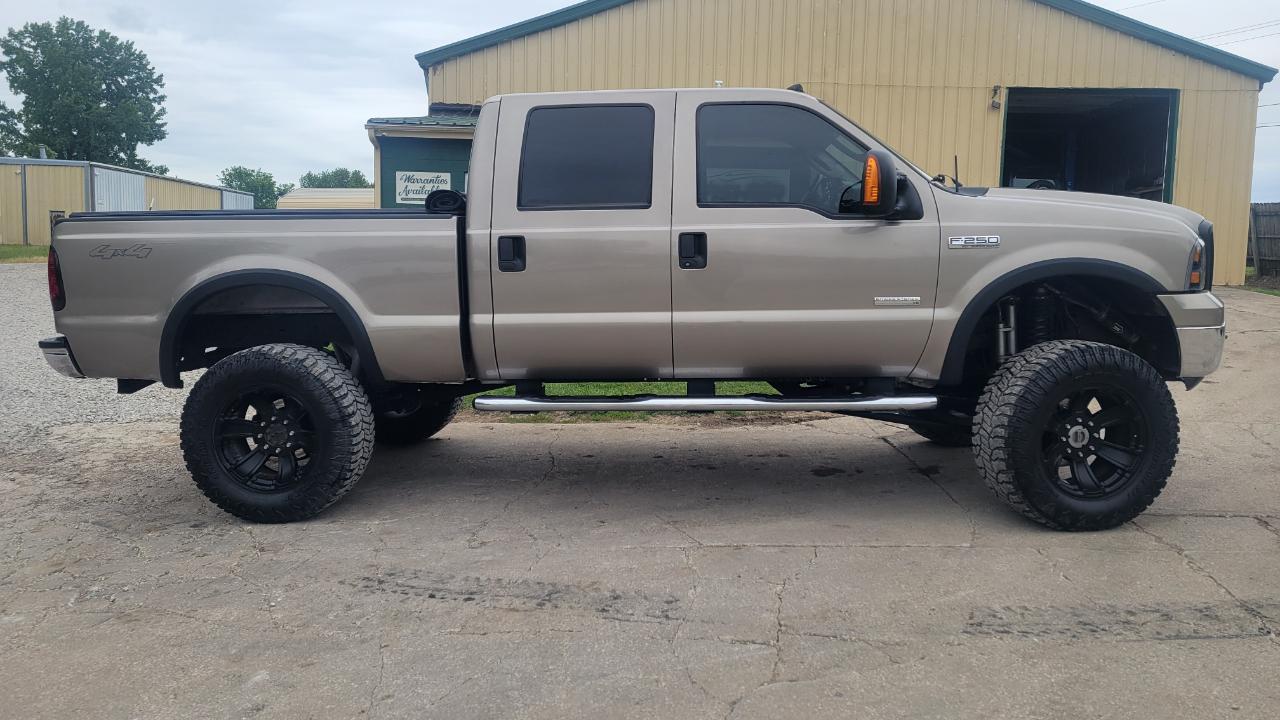 Ford F-250 SD XLT Crew Cab 4WD 2005