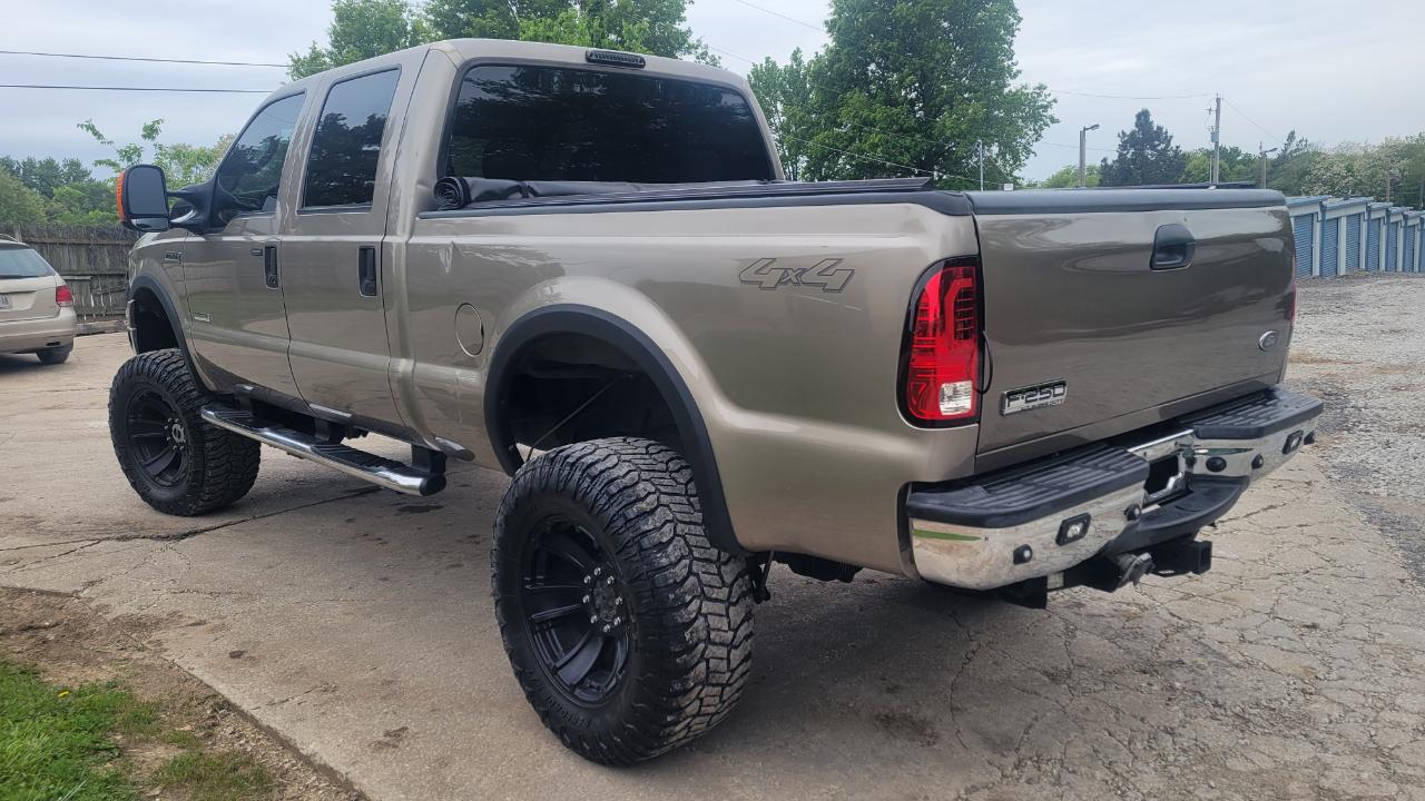 Ford F-250 SD XLT Crew Cab 4WD 2005