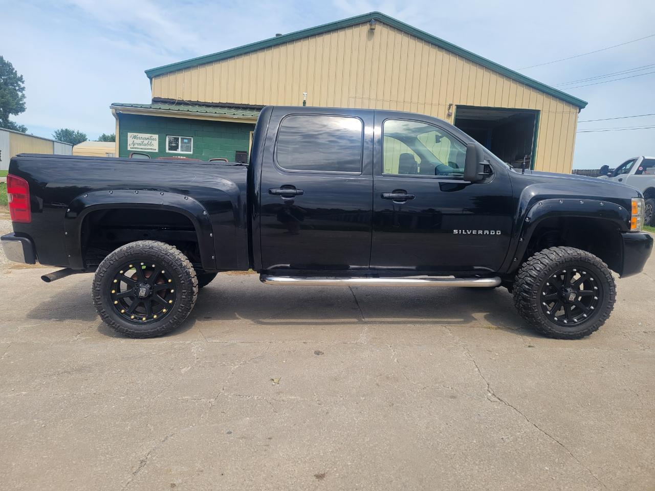 Chevrolet Silverado 1500 LTZ Z71 Crew Cab 4WD 2011