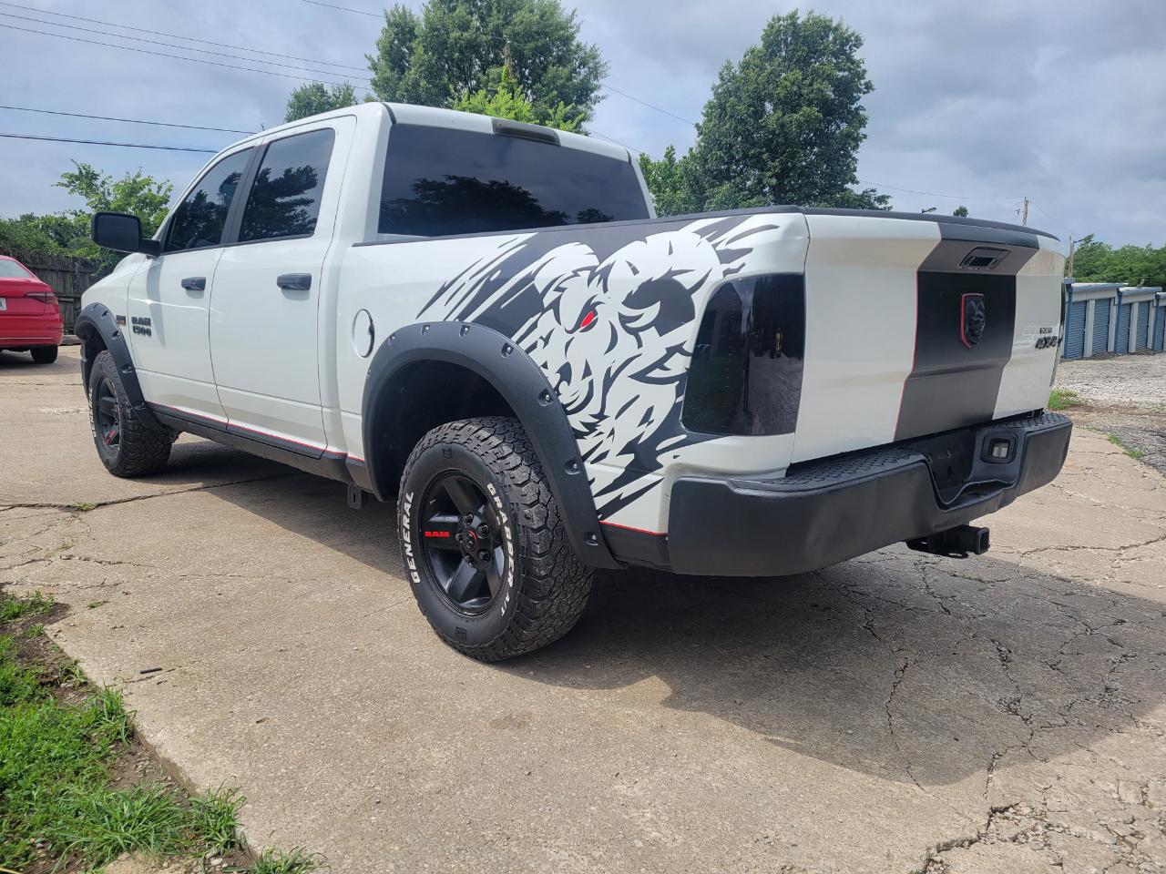 RAM 1500 4WD Crew Cab 140.5" SSV 2014