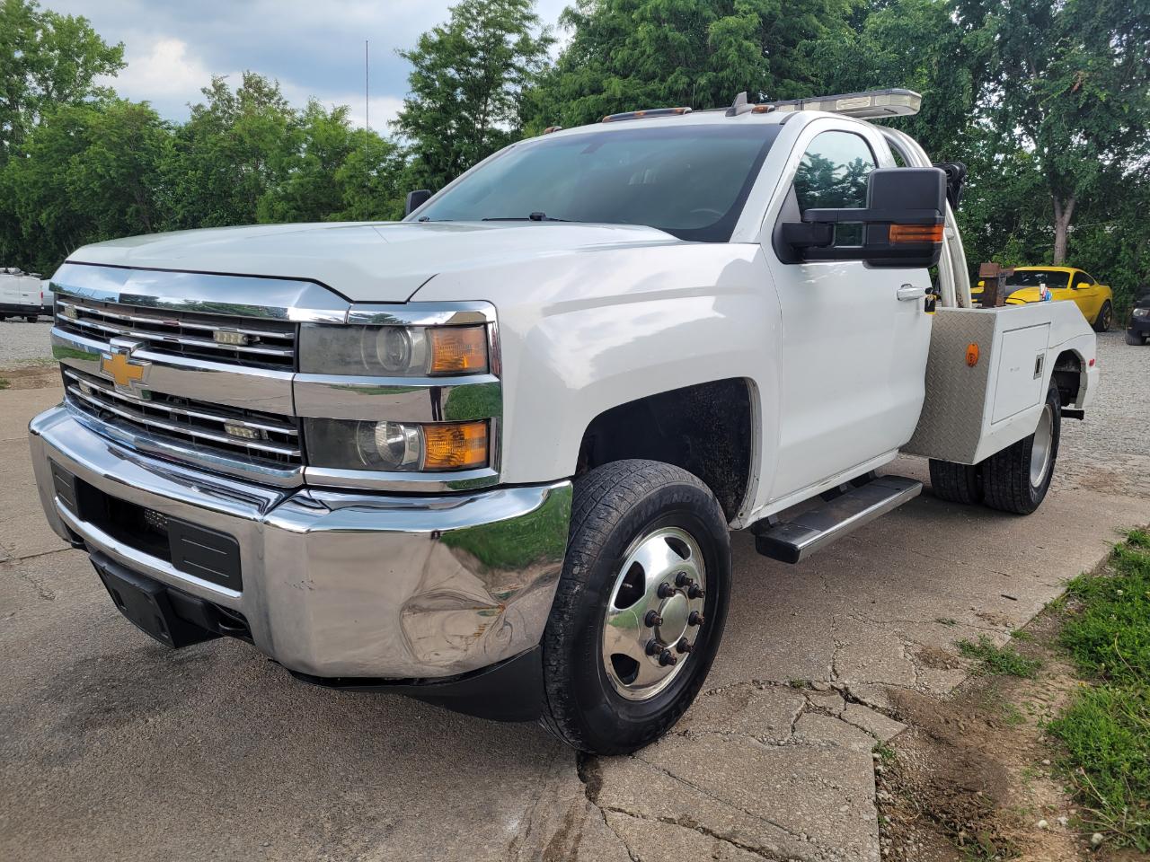 Chevrolet Silverado 3500HD Built After Aug 14 4WD Reg Cab 137.5" WB, 59.06" CA LT 2015