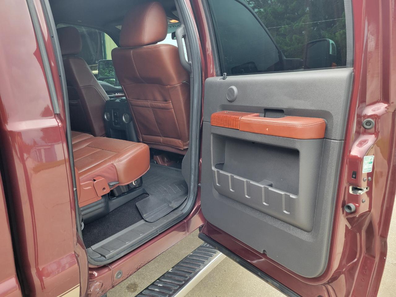 Ford F250SD King Ranch Crew Cab 4WD 2011