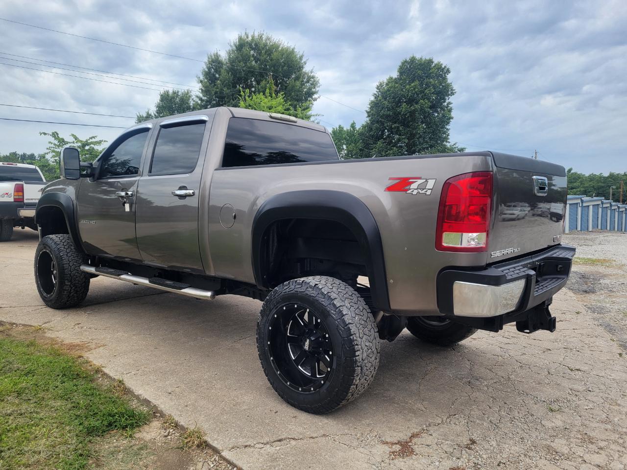 GMC Sierra 3500HD SLE Crew Cab 4WD 2013