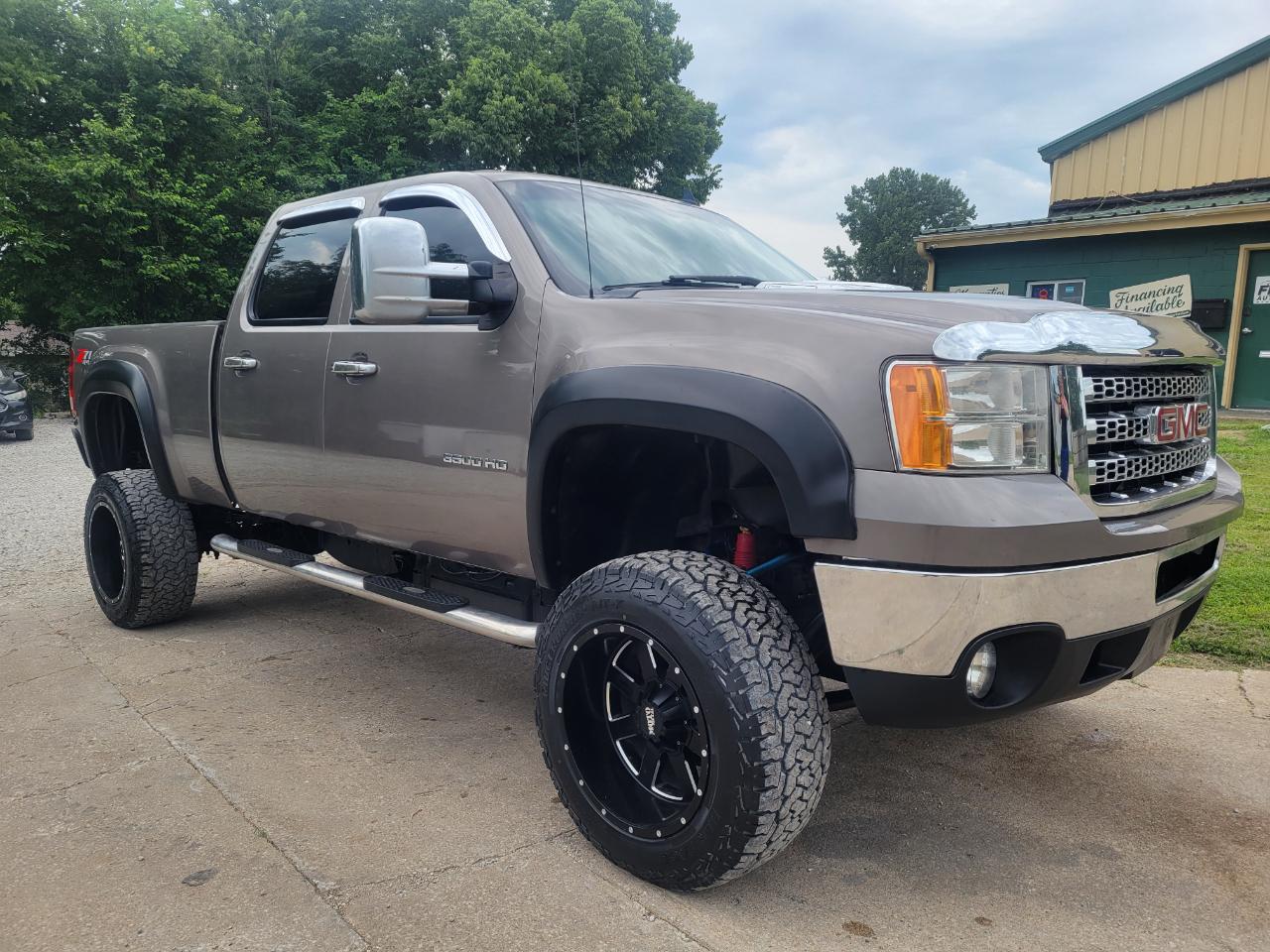 GMC Sierra 3500HD SLE Crew Cab 4WD 2013