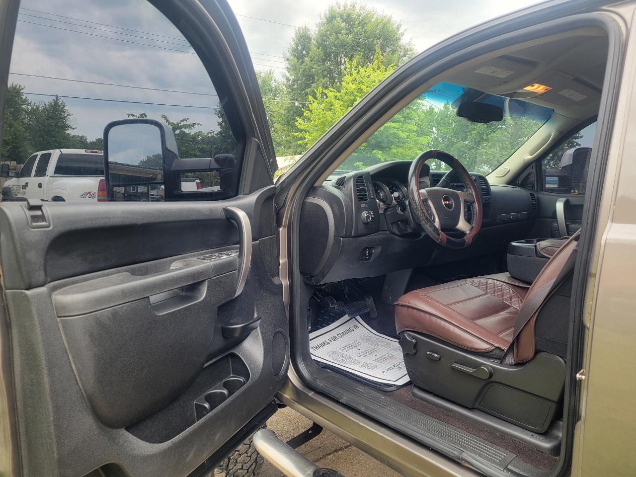 GMC Sierra 3500HD SLE Crew Cab 4WD 2013