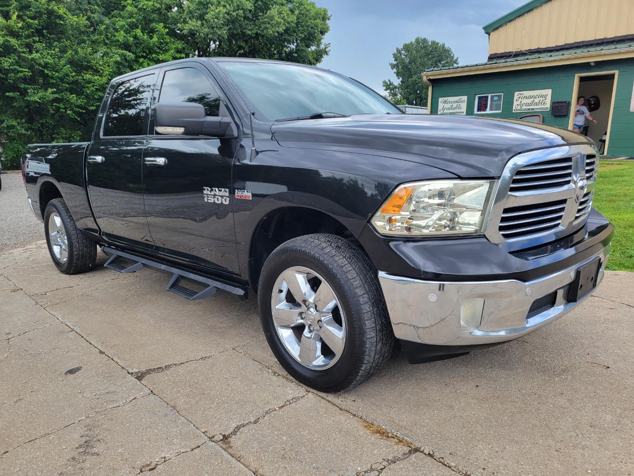 RAM 1500 Big Horn Crew Cab 4WD 2017