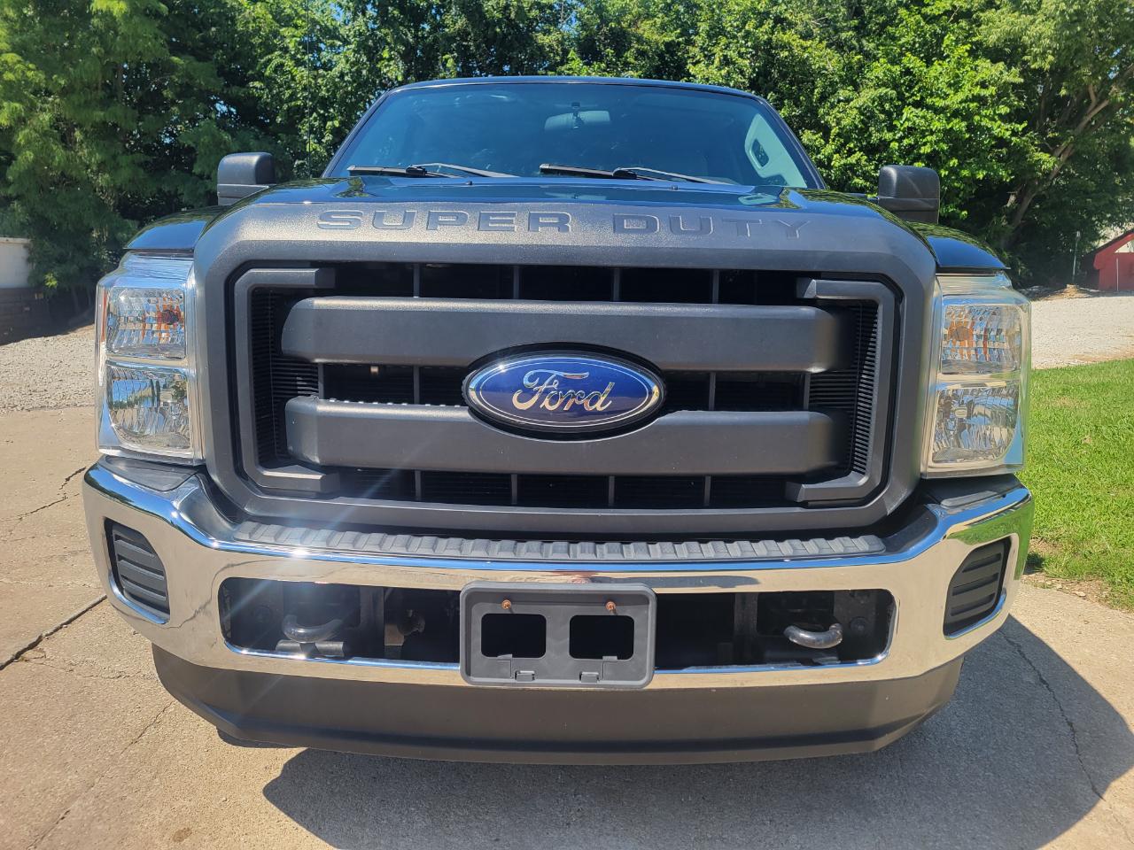 Ford F250SD XL Crew Cab 4WD 2016