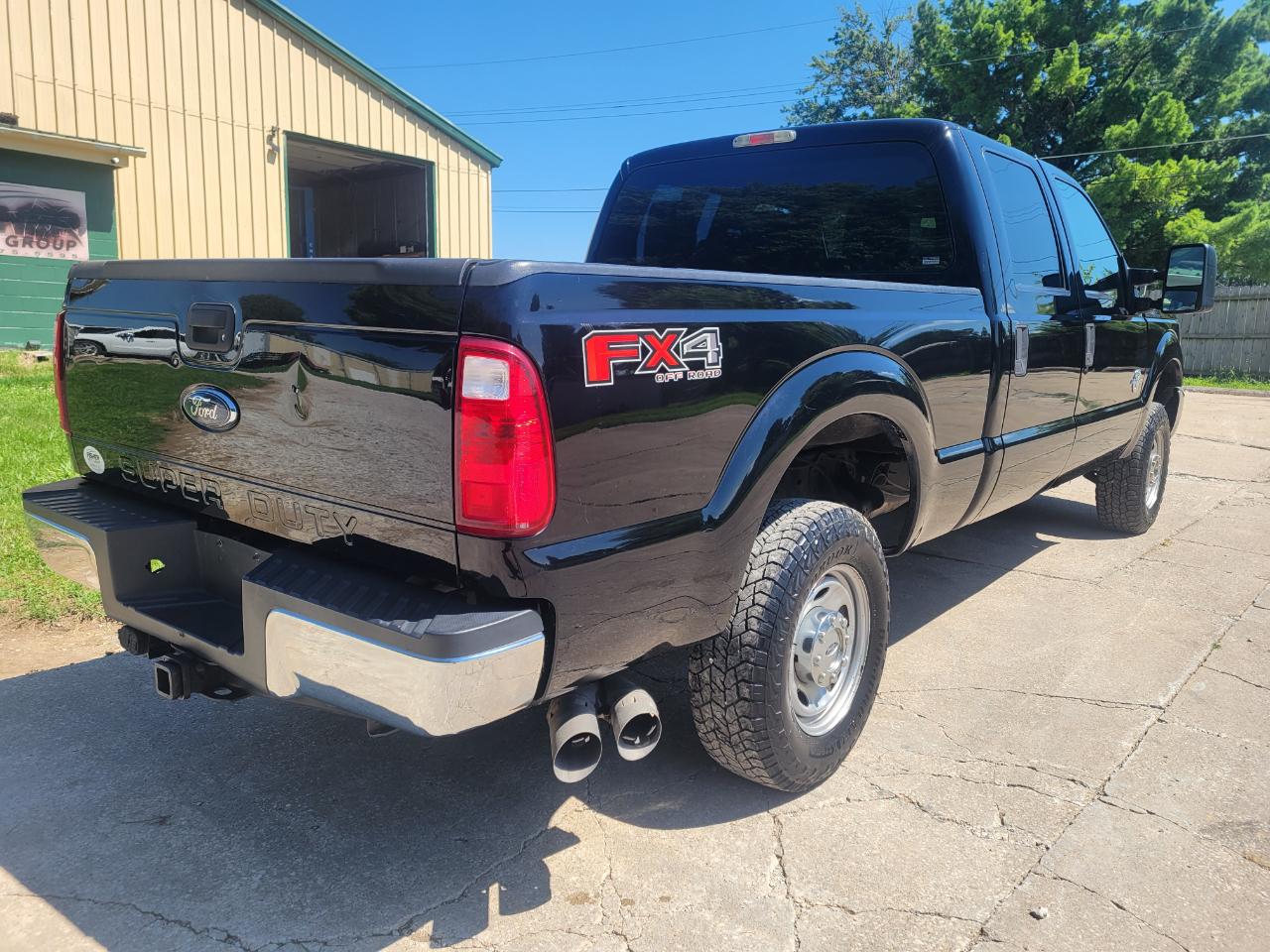 Ford F250SD XL Crew Cab 4WD 2016