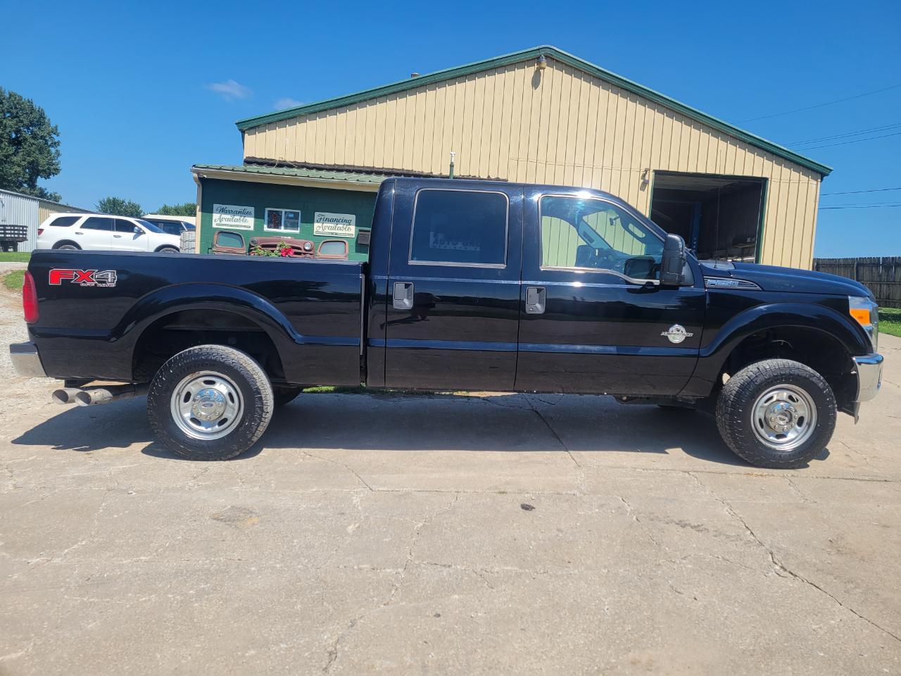 Ford F250SD XL Crew Cab 4WD 2016