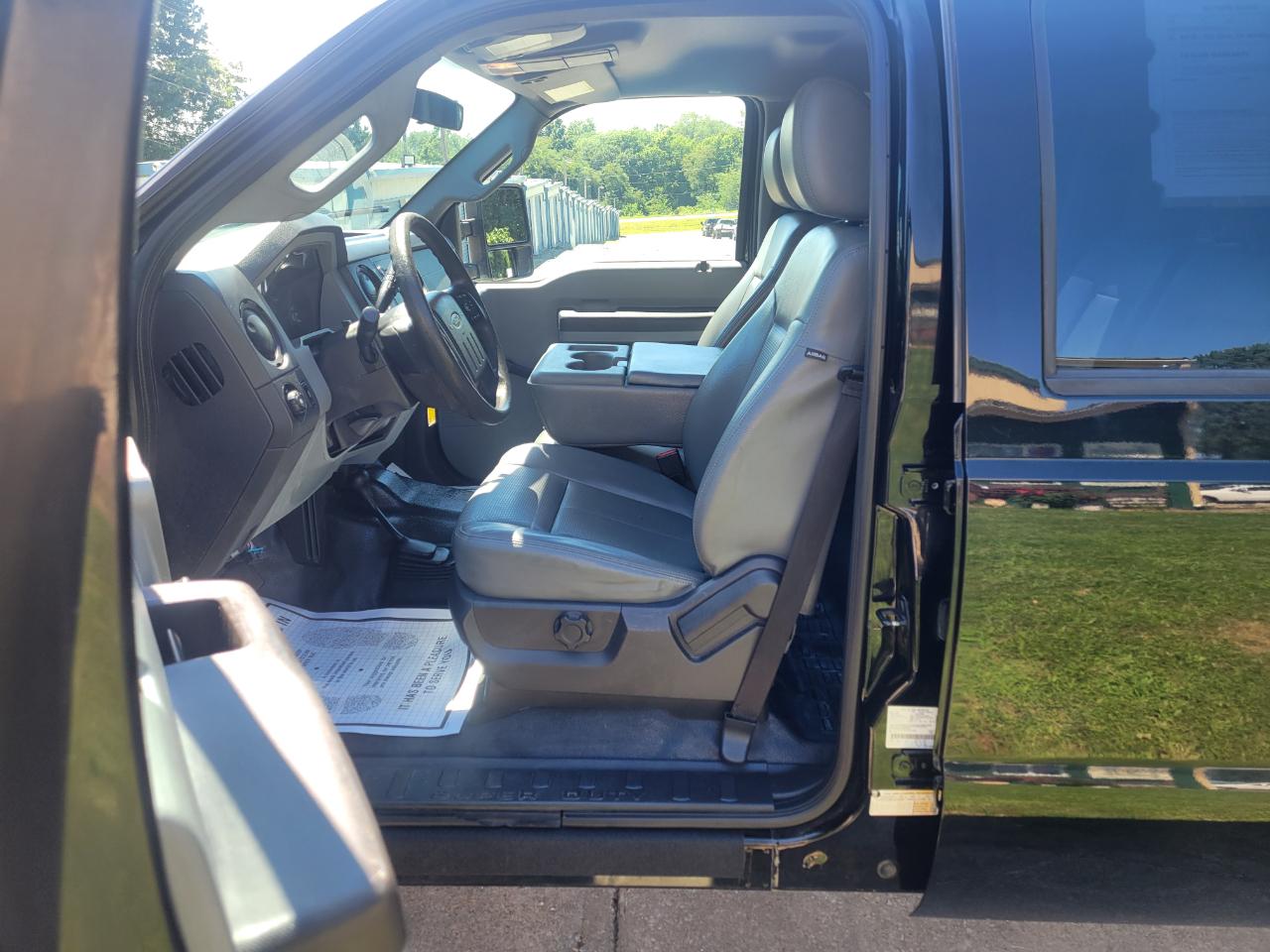Ford F250SD XL Crew Cab 4WD 2016