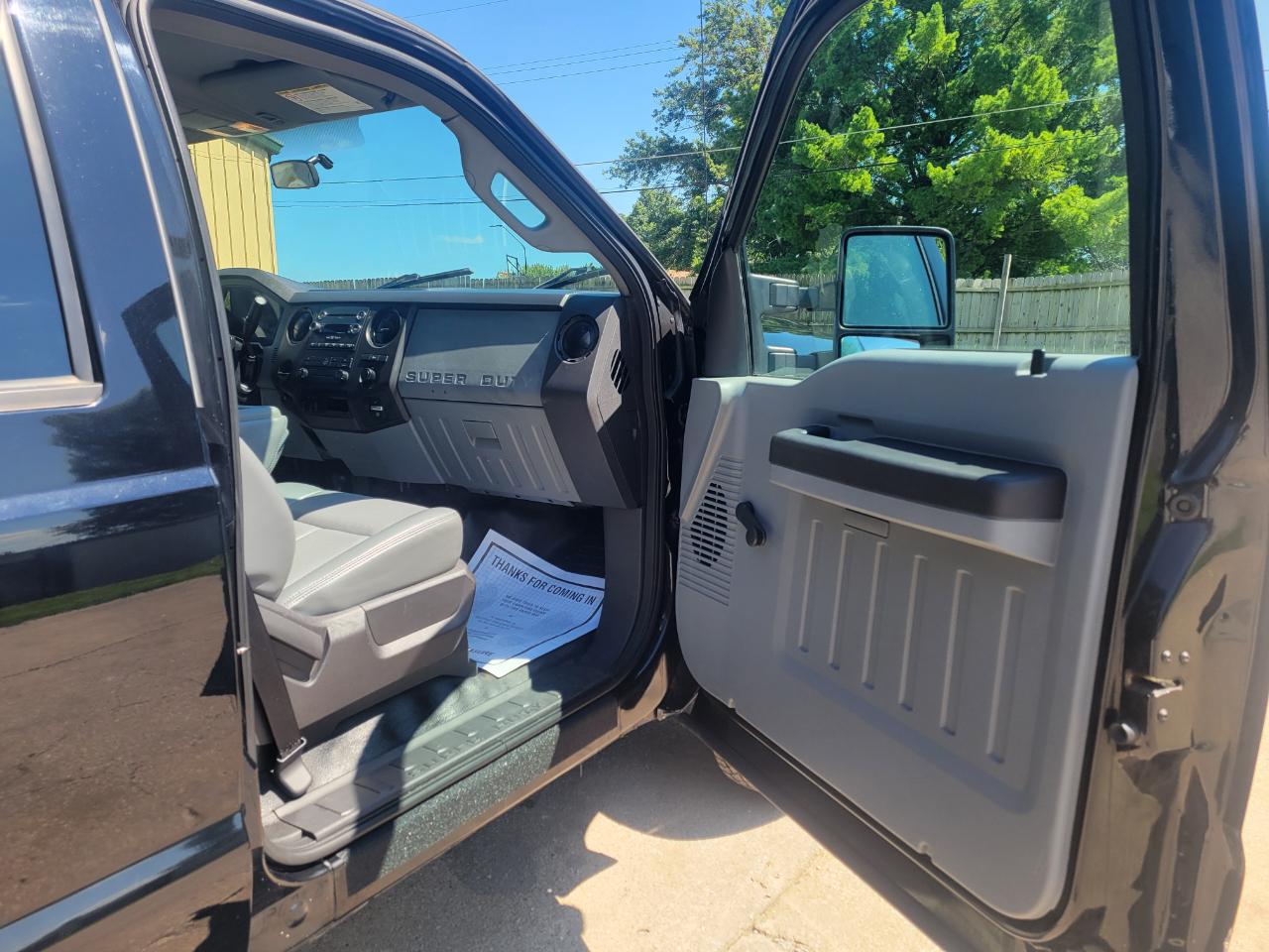 Ford F250SD XL Crew Cab 4WD 2016