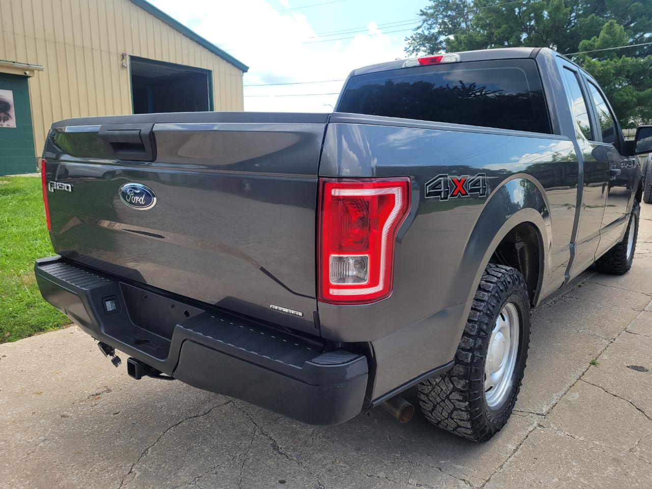 Ford F-150 XLT SuperCab 4WD 2015