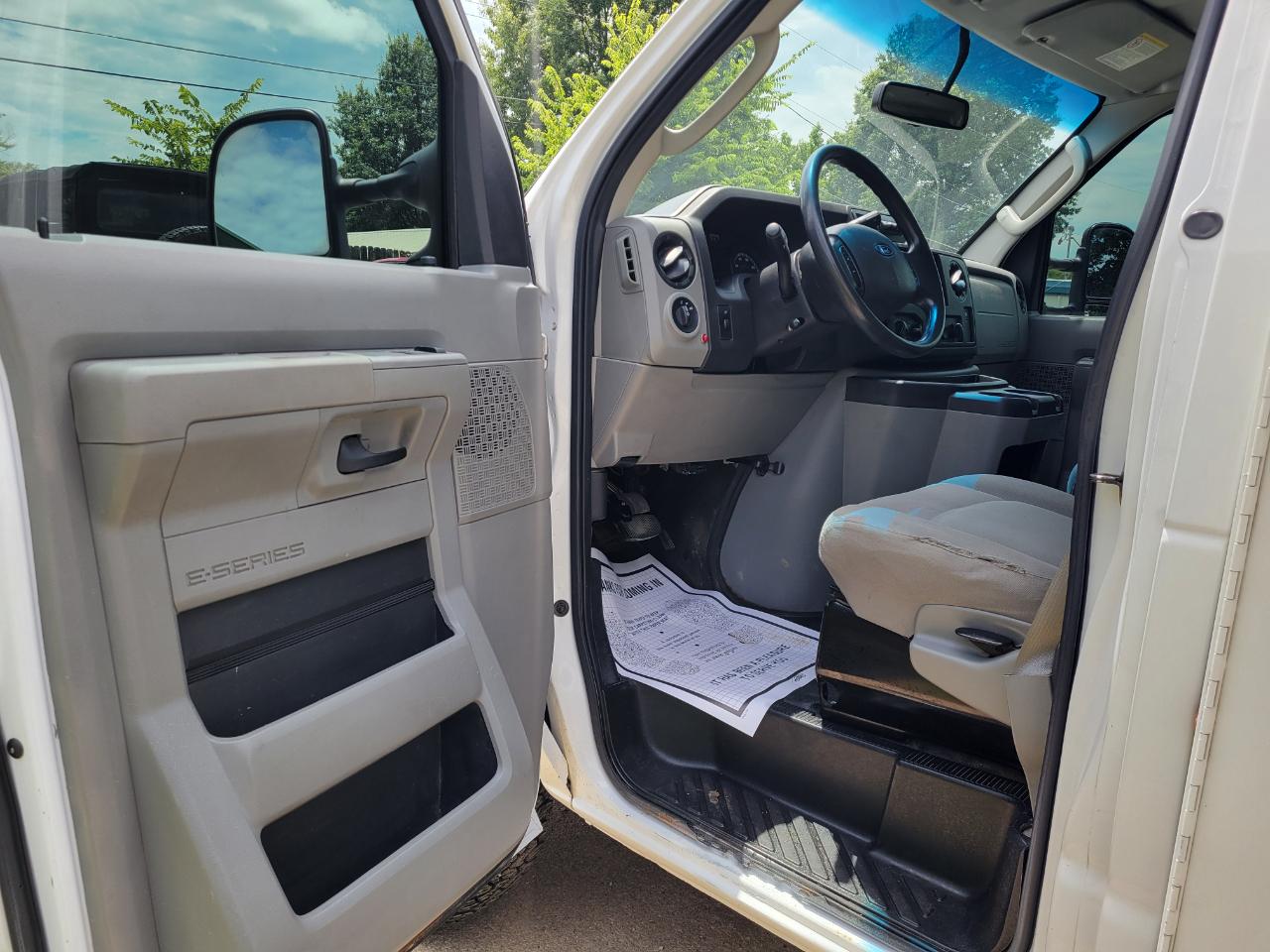 Ford E-Series Cutaway E-350 SRW 158" WB 2019