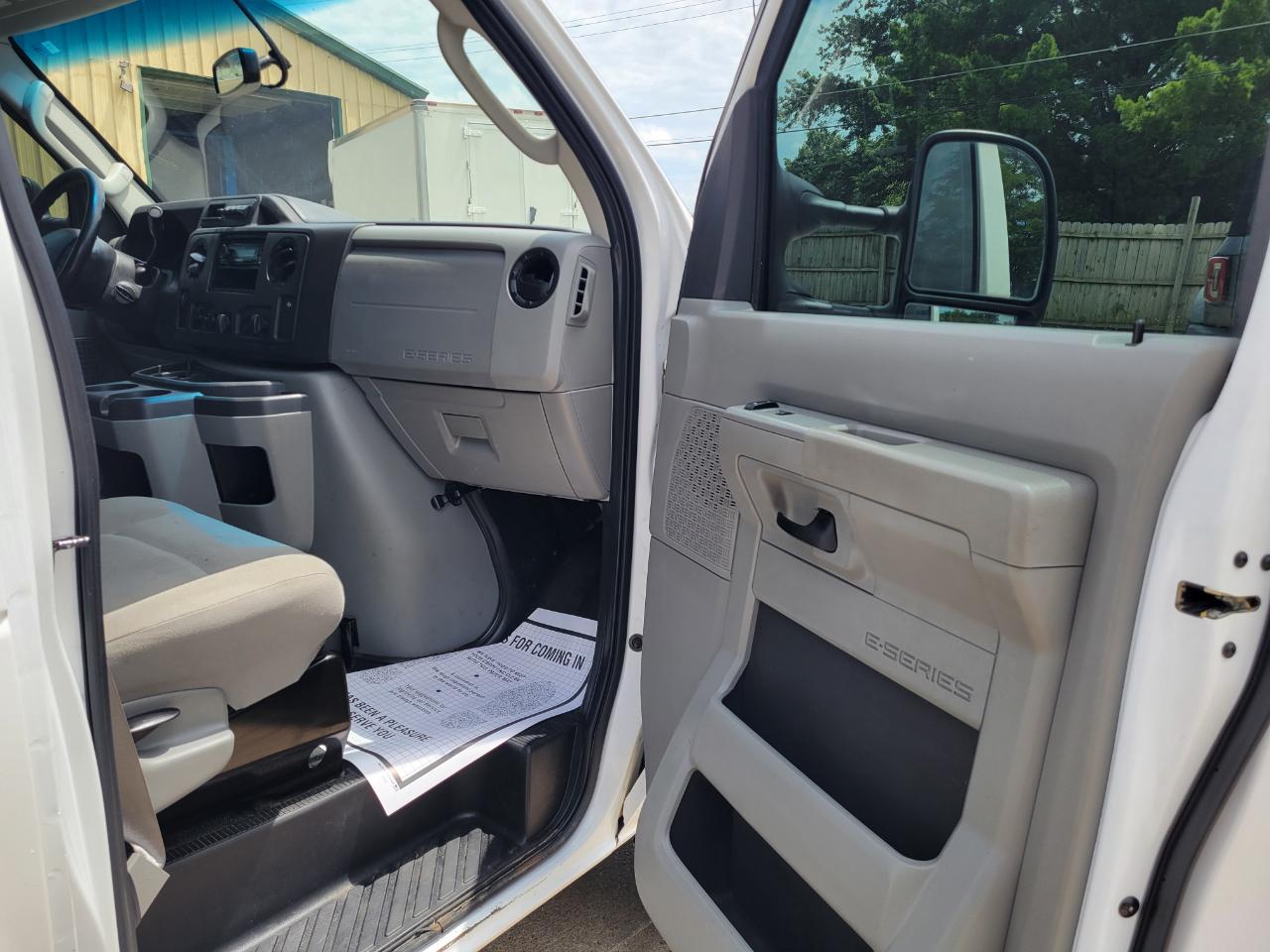 Ford E-Series Cutaway E-350 SRW 158" WB 2019