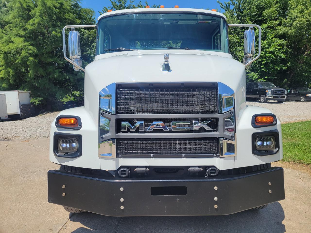Mack MD  2022