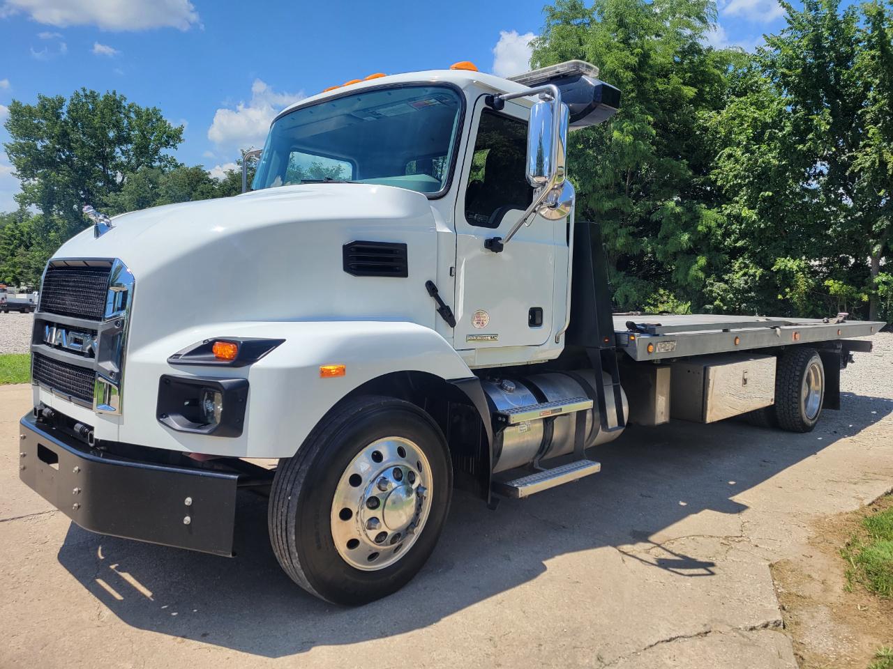 Mack MD  2022